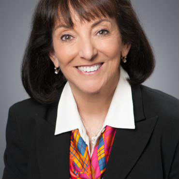 Portrait of Claudia Ribet